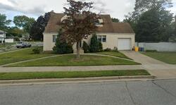 Pre-foreclosure in  Harold Rd Plainview, NY 11803
