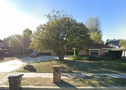 Pre-foreclosure in  Los Alimos St Chatsworth, CA 91311