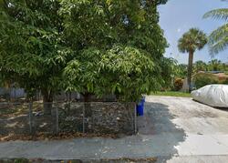 Pre-foreclosure in  Nw 18th St Pompano Beach, FL 33060