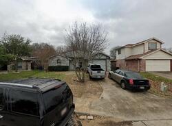 Pre-foreclosure in  Mazatlan Ave Dallas, TX 75232