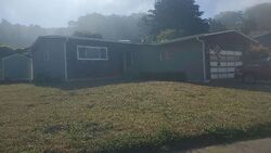 Pre-foreclosure in  Granada Dr Pacifica, CA 94044