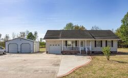 Pre-foreclosure in  Dozier Rd Moyock, NC 27958