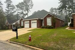 Pre-foreclosure in  Wax Myrtle Ln Albany, GA 31721