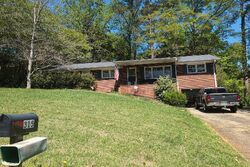 Pre-foreclosure in  Powell Ave Griffin, GA 30224