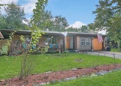 Pre-foreclosure in  Oleander Ave Texas City, TX 77590