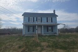 Pre-foreclosure in  Mincemoyer Ln Watsontown, PA 17777