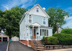  River Rd, New Milford NJ