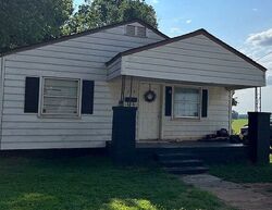 Pre-foreclosure in  N Elm St Pauls Valley, OK 73075