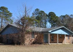 Pre-foreclosure in  Airport Loop Homer, LA 71040