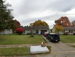 Pre-foreclosure in  Rabbit Run Huntertown, IN 46748