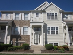 Pre-foreclosure in  CLOVER LN Hampshire, IL 60140