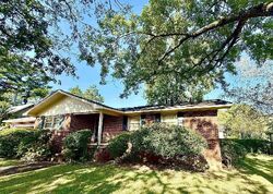 Pre-foreclosure in  Murphree Rd Se Decatur, AL 35601