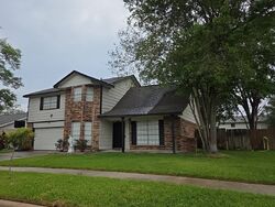 Pre-foreclosure in  MISTY PINES DR Humble, TX 77346