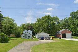 Pre-foreclosure in  Howe Rd Burton, MI 48519