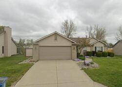 Pre-foreclosure in  Picacho Dr Fort Wayne, IN 46825