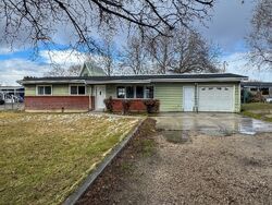 Pre-foreclosure in  W FLAMINGO AVE Nampa, ID 83651