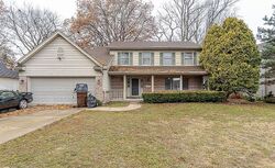 Pre-foreclosure in  Deerfield Dr Holland, OH 43528