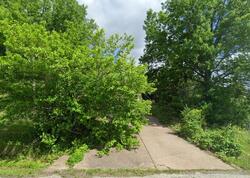Pre-foreclosure in  Four Mile Rd Washington, MO 63090