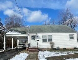 Pre-foreclosure in  Sunset Dr Wharton, NJ 07885