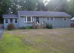 Pre-foreclosure in  New Rd Newmarket, NH 03857