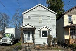 Pre-foreclosure in  2nd St Utica, NY 13501