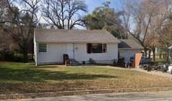 Pre-foreclosure in  Lakeland Dr Ne Willmar, MN 56201