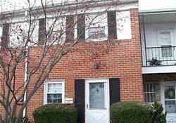 Pre-foreclosure in  Hardwick Pl York, PA 17404