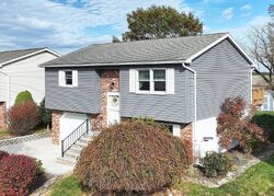 Pre-foreclosure in  Fawn Ave New Oxford, PA 17350