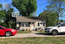 Pre-foreclosure in  Ridgeview Rd Knoxville, TN 37918
