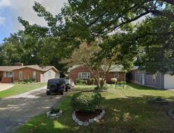 Pre-foreclosure in  Greenbriar Ave Hampton, VA 23661