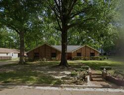 Pre-foreclosure in  Riverwood Dr Jackson, MS 39211