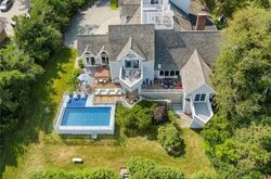 Pre-foreclosure in  Indian Ave Portsmouth, RI 02871