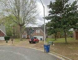 Pre-foreclosure in  Plantation Lakes Dr Olive Branch, MS 38654