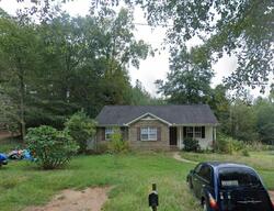 Pre-foreclosure in  Dogwood Ave Weaver, AL 36277