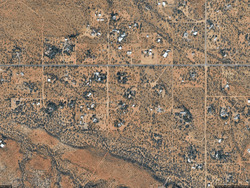 Pre-foreclosure in  S Purple Finch Ln Amado, AZ 85645