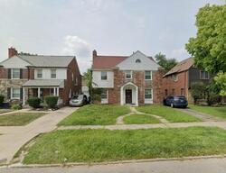 Pre-foreclosure in  W Outer Dr Detroit, MI 48219