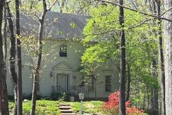 Pre-foreclosure in  Georgetown Pike Great Falls, VA 22066