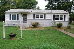  Chestnut Dr, Shelbyville TN