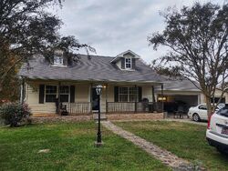 Pre-foreclosure in  Island Ford Rd Lake City, TN 37769
