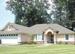 Pre-foreclosure in  Thousand Oaks Dr Montgomery, AL 36109