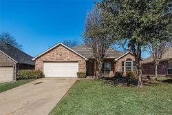 Pre-foreclosure in  Post Oak Dr Waxahachie, TX 75165