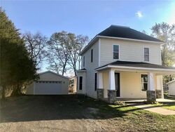 Pre-foreclosure in  W BENNETT ST Woodstock, OH 43084