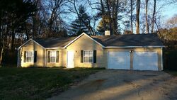 Pre-foreclosure in  Colony Springs Ct Woodstock, GA 30188