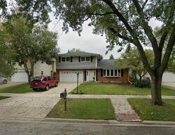 Pre-foreclosure in  E Tano Ln Mount Prospect, IL 60056