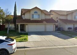 Pre-foreclosure in  Stonewood Dr Los Banos, CA 93635