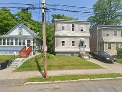 Pre-foreclosure in  Davis Ter Schenectady, NY 12303