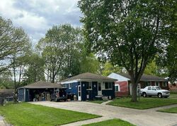 Pre-foreclosure in  Foch St Livonia, MI 48152