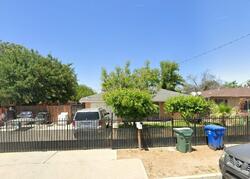 Pre-foreclosure in  Gage St Bakersfield, CA 93305