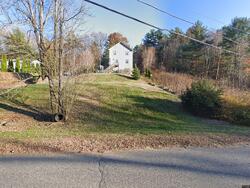 Pre-foreclosure in  Holland Rd Wales, MA 01081