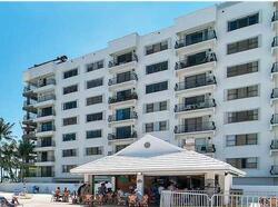 Pre-foreclosure in  COLLINS AVE  Miami Beach, FL 33140
